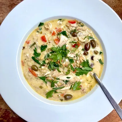 Foto bij het recept Zomerse kipstoof met citroen